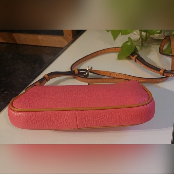 Dooney & Bourke, Kirby Lexi Crossbody
Like new - Picture 5 of 7